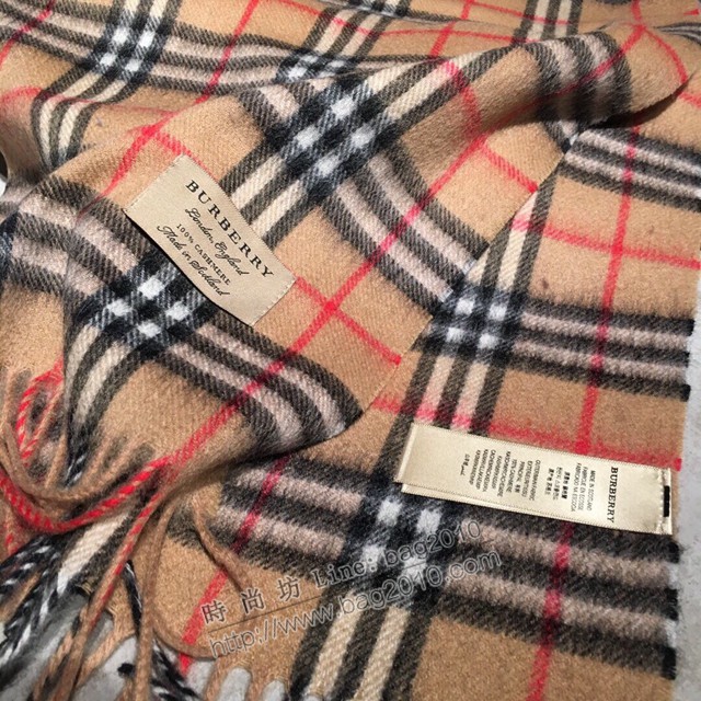 Burberry深度水波紋經典羊絨格子圍巾 巴寶莉2021新款圍巾  mmj1145